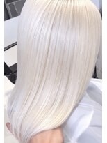 アース いわき店(HAIR&MAKE EARTH)&nbsp;ホワイトカラー×ミディアムストレート