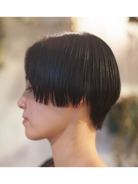 フクタ フロムヘアー(HUKUTA from hair) ショートとボブの間のスタイル