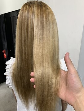 ナイン 麻布十番(NINE) ハイトーンバレイヤージュ(ミルクティーベージュ)