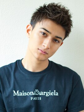 アフロート ディル(AFLOAT D'L) AFLOAT《矢田菜津紀》表参道 メンズスタイリング簡単束感◎髪型