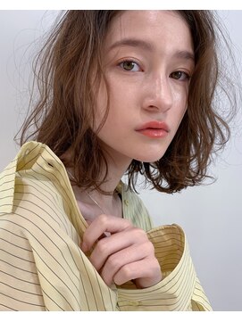 グッデイ ヘアー(GOOD DAY HAIR) エアリーミディ ショートパーマ黒髪  ホワイトアッシュ