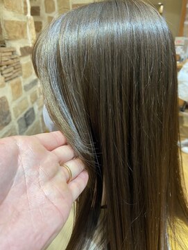 オッジ 六本松店(oggi) 抹茶ラテカラー+酸熱トリートメント