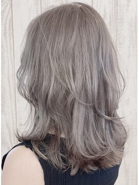 グランアージュ 柏西口店(grandage) バレイヤージュ×ミルクティーグレージュ/ウルフ 柏グラン n