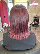 アクシア(Axia)&nbsp;ピンクの結べるボブ