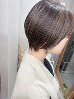 イルウィ(irwi)&nbsp;【大人かわいい】こなれ感ショートヘア　ハイライトカラー