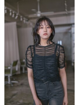 トゥ(TOE) layer medium hair