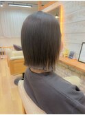 大人カジュアル切りっぱなしボブ
