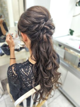 リサ 恵比寿(risa.) スッキリハーフアップ