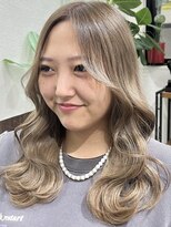 ベルヘアーデザイン 堺東(Belle hair Design)&nbsp;ハイトーン外国人風レイヤーカットオリーブイルミナカラー堺東