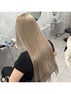 ロエム(Loem) ハイトーンベージュ