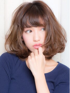 ルミナ オーガニックヘアー(LU3NA organic hair) 華やかに魅せる条件はラフな外ハネカール