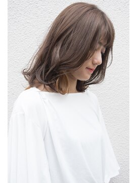 シロ(SiLO) 【大人かわいい透明感】アプリエインナーカラー