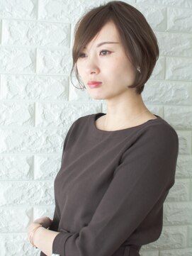 ノイン(noine) 合わせ方次第で違った表情が。