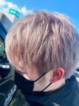 ヘアーゾーン ハチマルハチ 登戸駅前店(Hair Zone 808) シルバーアッシュ