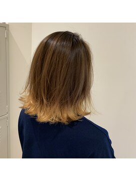 ティアム(Tiam) 裾カラー