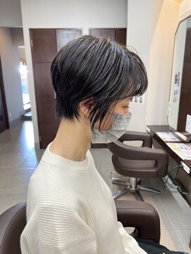 リリ(Liri material care salon by JAPAN) フォルムが綺麗なショートボブ