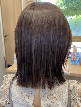 ビースリー ロア グレージュミディアム×イルミナカラー