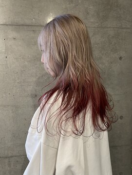 オーオ シカシカ(OOO YY) 派手じゃない赤のグラデーションカラー