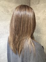 キャラ シャローネ 池袋(Chara Chalone)&nbsp;バレイヤージュ/白髪ぼかしハイライト/資生堂カラー【れいな】