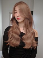 サンクプロジェクト(cinq PROJECT) 赤みを消してくれるくすみ感が人気のミルクティーベージュカラー