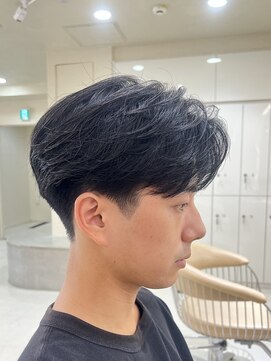 ニコ トウキョウ ヨコハマ(nico) メンズセンターパートウルフセンターパートニュアンスパーマ襟足