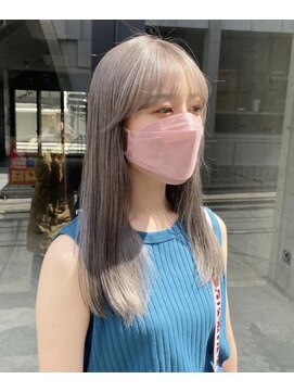 ガーデン ジングウマエ(GARDEN jingumae) シルバーグレージュカラー/ロングヘア