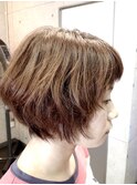 ハーフムーンマッシュボブ