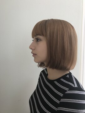 ロンド 銀座(Lond) ハイトーンナチュラルボブ　担当：石畑結華