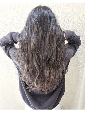 エレン バイ アルティナ(Ellen by artina) バレイヤージュ×外国人風ロング【Ellen新宿】