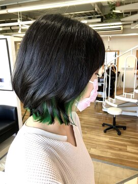 アミィヘアー アネックス(Ami Hair annex) インナーカラー+外ハネボブ