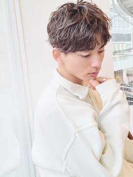 グロウミドル(GROW middle) 黒髪ツーブロックマッシュニュアンスパーマコンマヘア 野村恵子