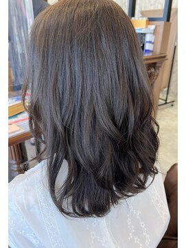 ハグヴィアン(HUG BIEN) ブルーグレージュ