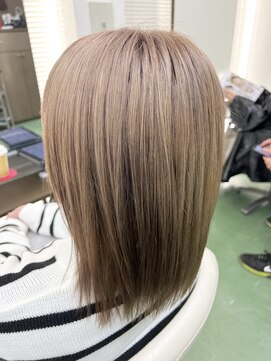 ゼロ(Zero) グレージュカラー