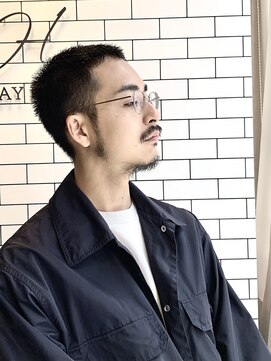 オールデイハローズ(ALL DAY HELLO'S) 30代黒髪ベリーショート束感短髪刈り上げビジネス【河原町】