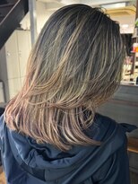 ノラ ウメダ(NORA UMEDA)&nbsp;ハイライトカラーレイヤーカットケアブリーチ地毛ハイライト