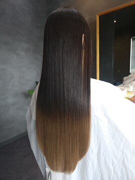 燈 ロング縮毛矯正