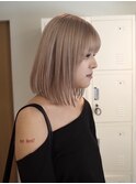 ミルクティーベージュ