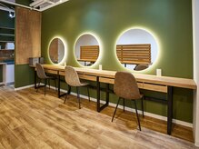 いろ髪 竹ノ塚店の雰囲気（カフェのような店内で買い物の合間にカラーもOK[竹ノ塚]）