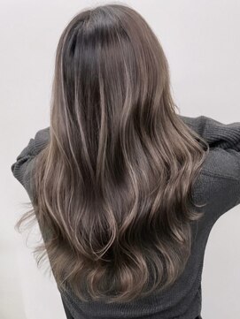 ジルブラン(JIL BLAN) ハイライトバレイヤージュダブルカラーショートカット30代40代