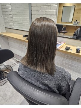 エイト 福岡天神店(EIGHT fukuoka) オリーブベージュ