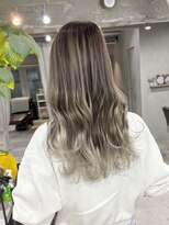 ラック(LUCK)&nbsp;バレイヤージュ/ホワイトベージュ/ハイライト/船橋