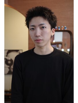 エディ(Edy) メンズスパイキーショート刈り上げスキンフェード眉毛カット岡山