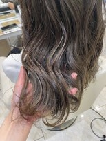 ケンジ 平塚 アネッタ(KENJE annetta)&nbsp;艶髪ナチュラルハイライト