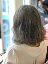 ティナ(Tina)&nbsp;ことりベージュ　外ハネボブ