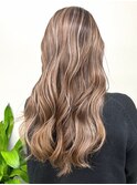 【英大】リアルな外国人風ベージュハイライト　イルミナカラー