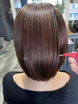 アローズ 荒尾店(arose) 髪質改善縮毛矯正艶髪ハイライト丸みショートインナーカラー