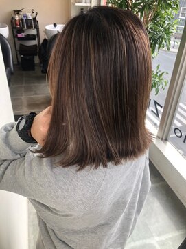 ゼン ネオ(Zen Neo) ミディアムストレート