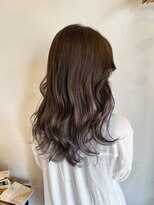 アカラ ヘアー(Akala Hair) カジュアルにあえてキメないヘアスタイル