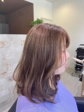 ヘアーオアシス ビオトープサン(Hair Oasis biotope SUN) ミルクティー白髪ぼかしハイライト