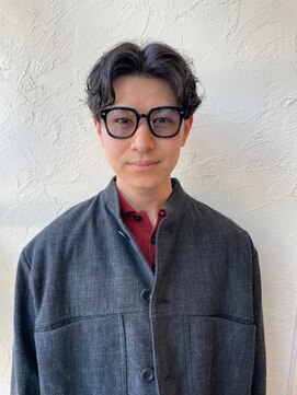 バディヘア アムル(BUDDY HAIR amour) 【栄　矢場町　大須】　センターパート　無造作パーマヘア